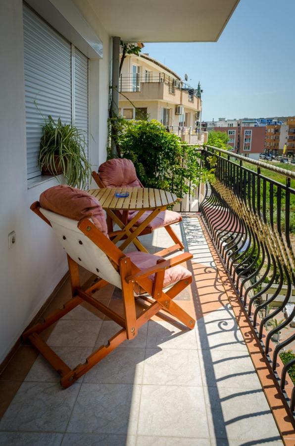 Kalypso Hotel Primorsko Luaran gambar