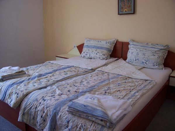 Kalypso Hotel Primorsko Luaran gambar